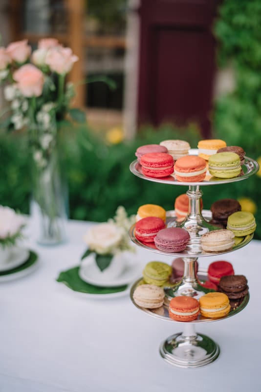 Macaroons and small desserts for your Lake Como wedding reception